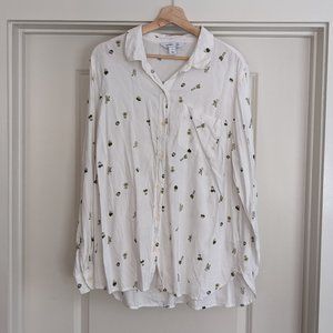 Old Navy Classic Women's Button Up Shirt